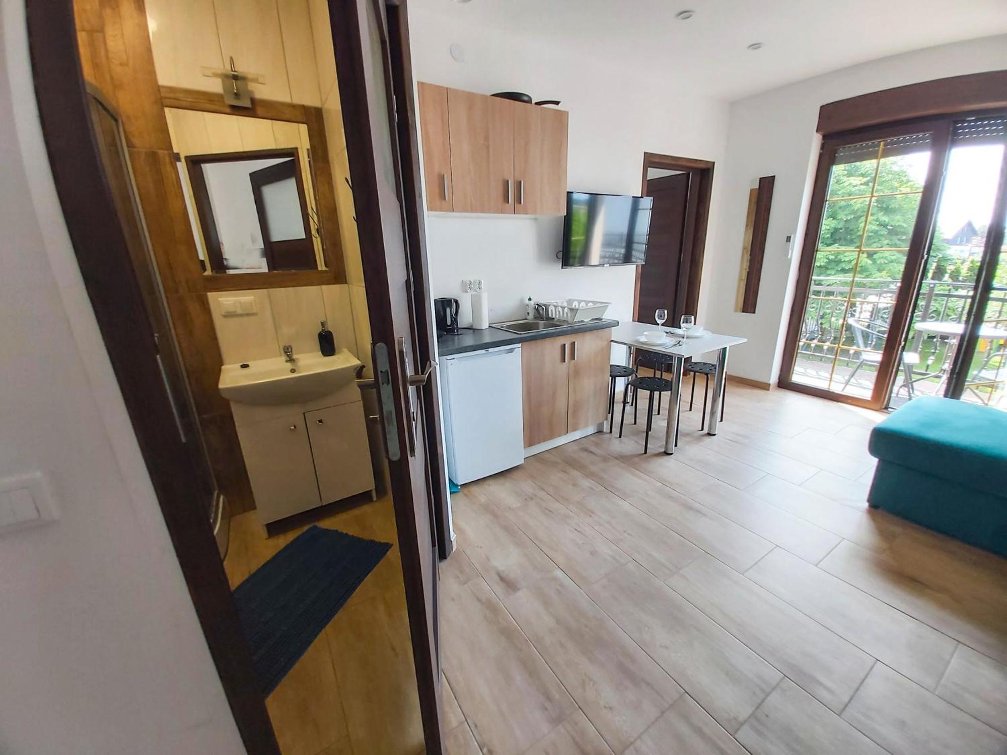 Aparthotel Osrodek Wypoczynkowy Raf-Mil Wicie  Esterno foto