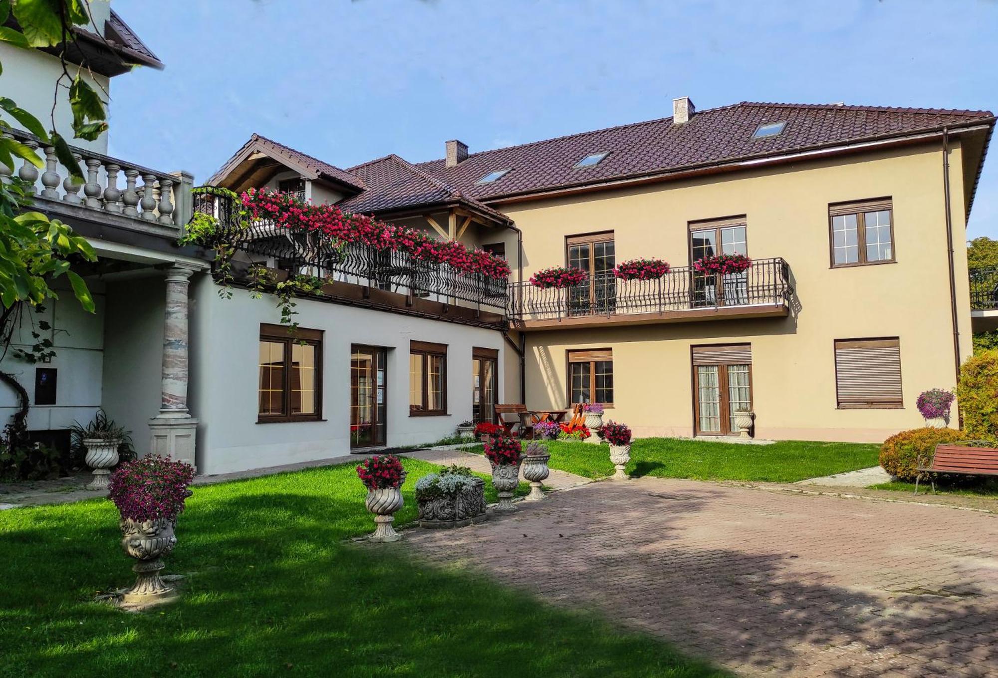 Aparthotel Osrodek Wypoczynkowy Raf-Mil Wicie  Esterno foto